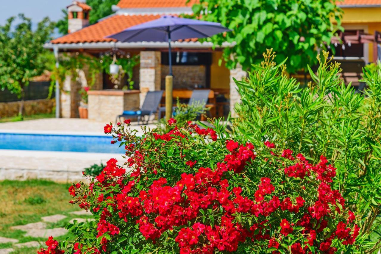 Вилла Sunny House Smokovic Экстерьер фото